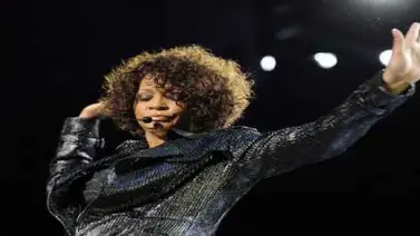 Hollywood llevará al cine la vida de Whitney Houston Hollywood llevará al cine la vida de Whitney Houston