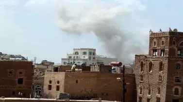 Arabia Saudí bombardea la capital de Yemen en una escalada de la tensión Arabia Saudí bombardea la capital de Yemen en una escalada de la tensión