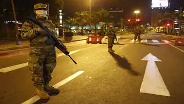 Más de 150 detenidos en primer día de toque de queda por coronavirus en Perú Más de 150 detenidos en primer día de toque de queda por coronavirus en Perú