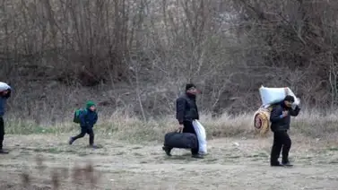 Turquía decide mantener su frontera abierta para que refugiados vayan a la UE Turquía decide mantener su frontera abierta para que refugiados vayan a la UE