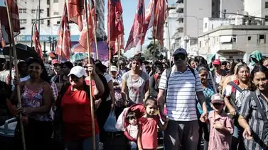 Aumentan las protestas en Argentina por subida de precio en alimentos Aumentan las protestas en Argentina por subida de precio en alimentos