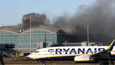 El aeropuerto español de Alicante se reabre al tráfico aéreo El aeropuerto español de Alicante se reabre al tráfico aéreo