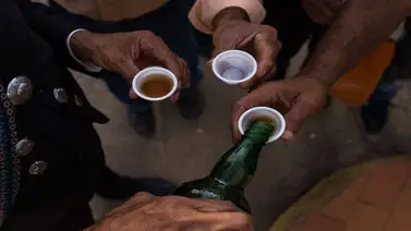 Del whisky al cocuy: la crisis cambia el brindis de los venezolanos (+Fotos) Del whisky al cocuy: la crisis cambia el brindis de los venezolanos (+Fotos)