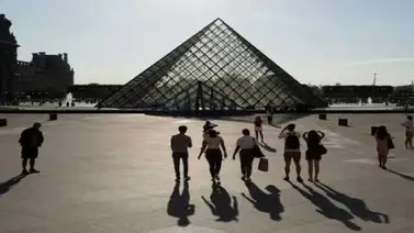 Una obra del artista venezolano Elias Crespin se exhibirá en el Louvre Una obra del artista venezolano Elias Crespin se exhibirá en el Louvre