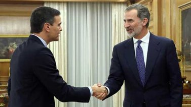 Sánchez recibe encargo de formar gobierno en España