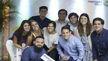 Honran a quienes desarrollan el comercio electrónico