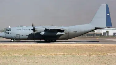 Durante las 24 horas buscan a 38 pasajeros del avión chileno accidentado Durante las 24 horas buscan a 38 pasajeros del avión chileno accidentado