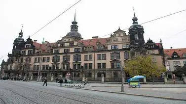 Buscan en Alemania a los autores del espectacular robo en el museo de Dresde Buscan en Alemania a los autores del espectacular robo en el museo de Dresde