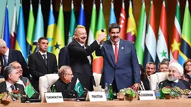 Maduro denuncia ante el Mnoal las "agresiones económicas" de EEUU Maduro denuncia ante el Mnoal las "agresiones económicas" de EEUU