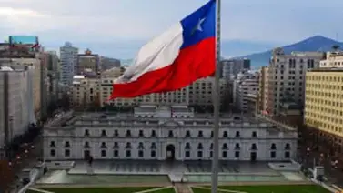 "Ceder al populismo pone en peligro el desarrollo de Chile" "Ceder al populismo pone en peligro el desarrollo de Chile"