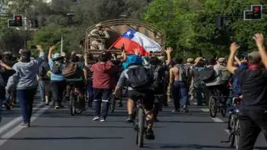Detalle las razones de la problemática social en Chile Detalle las razones de la problemática social en Chile