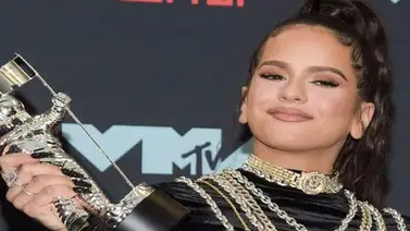 Críticas en redes a la traducción al español del reportaje de NYT sobre Rosalía Críticas en redes a la traducción al español del reportaje de NYT sobre Rosalía