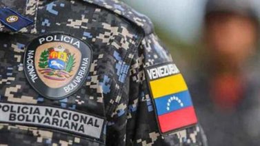 Para liberar a reclusos matan a dos polinacional