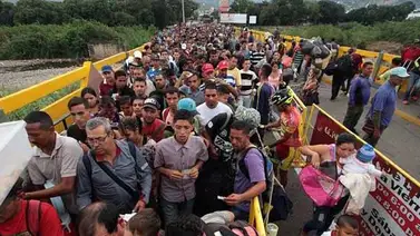 Emigrar demanda dinero, papeles y mucho esfuerzo Emigrar demanda dinero, papeles y mucho esfuerzo