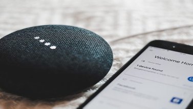 Google actualiza su asistente de voz a raíz de la polémica por grabaciones