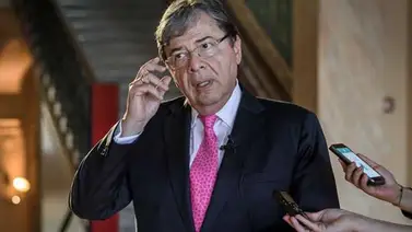 Colombia niega supuesto espionaje con un avión cerca de frontera venezolana Colombia niega supuesto espionaje con un avión cerca de frontera venezolana