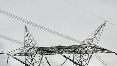 Vecinos de Santa Paula tienen varias horas sin luz Vecinos de Santa Paula tienen varias horas sin luz