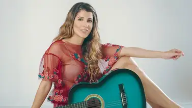 "Dímelo en silencio" es el nuevo tema de Andrea Lovera (+Video) "Dímelo en silencio" es el nuevo tema de Andrea Lovera (+Video)