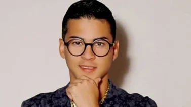 Alexander Escobar está activo las "Veinticuatro 7″