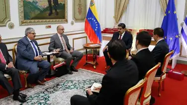Maduro sostuvo reunión con misión del grupo internacional de contacto en Caracas Maduro sostuvo reunión con misión del grupo internacional de contacto en Caracas
