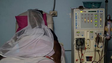 Pacientes de diálisis en el Zulia enfrentan un destino incierto por los apagones