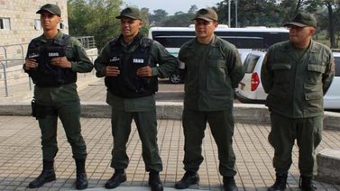 Colombia presentó un plan para atender a los militares que apoyaron a Guaidó