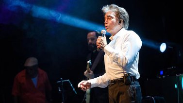 El Puma "volvió de la muerte" en un concierto en Miami