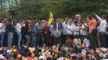 Guaidó solicitó a Carlos Vecchio reunirse con el Comando Sur de EEUU