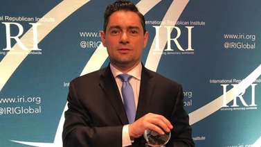 Embajador Carlos Vecchio recibió el Premio a la Libertad