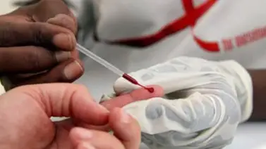 Un médico es acusado en Pakistán de inocular el VIH a 90 pacientes Un médico es acusado en Pakistán de inocular el VIH a 90 pacientes