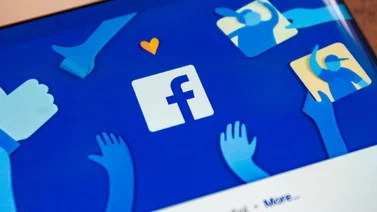 Facebook se rediseña para dar más preeminencia a los grupos y las historias