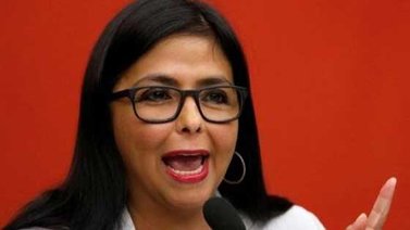 Delcy Rodríguez llama a Miraflores "a defender la paz"