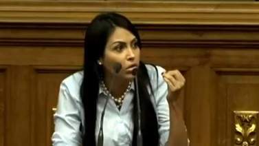 Delsa Solórzano: Hay que proceder de inmediato al desarme de los grupos paramilitares