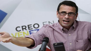 Capriles afirma que la ayuda humanitaria que está llegando es la misma que no entró por Cúcuta