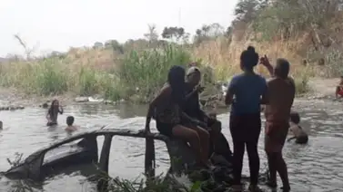 Larenses pasaron la Semana Santa en un río de aguas contaminadas (+Video) Larenses pasaron la Semana Santa en un río de aguas contaminadas (+Video)