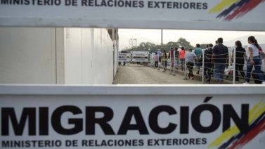 Bloomberg: Vendedores informales en Bogotá serían espías de Maduro