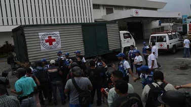 Camiones con ayuda humanitaria llegaron a Caracas (+Videos)