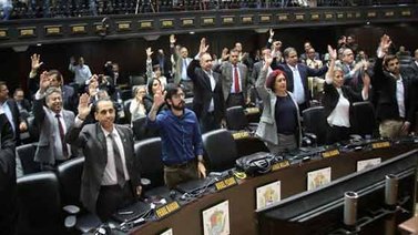 Guaidó es autorizado por la AN para ampliar la junta administrativa ad hoc de Pdvsa