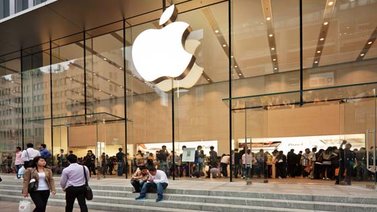 Dos estudiantes habrían estafado a Apple por cerca de un millón de dólares