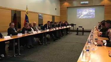 Guaidó se reúne con sectores sociales pero suspende acto público en Petare Guaidó se reúne con sectores sociales pero suspende acto público en Petare