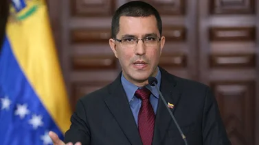 Arreaza dice a Colombia que amenaza a la paz es el narcotráfico y ayuda de EEUU
