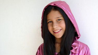 La cantante Ari V debutó en el mercado musical con "Le tengo que decir"