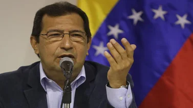 Maduro designa a Adán Chávez como embajador "plenipotenciario" ante Cuba
