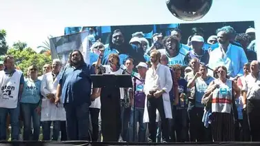 Docentes argentinos protestaron y amenazan con retrasar el inicio del período escolar Docentes argentinos protestaron y amenazan con retrasar el inicio del período escolar