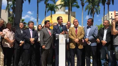 Guaidó: "Pueden secuestrar la ayuda humanitaria y distribuirla a través de los Clap"