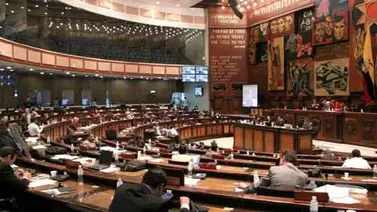 Parlamento de Ecuador respalda a Moreno y reconoce a Guaidó como presidente Parlamento de Ecuador respalda a Moreno y reconoce a Guaidó como presidente