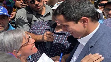 Madre de Guaidó aparece en acto político para reencontrarse con su hijo