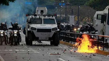 Diputados denuncian ola de represión por parte de Nicolás Maduro