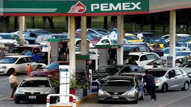 AMLO busca 2.000 choferes para combatir robo de gasolina en México AMLO busca 2.000 choferes para combatir robo de gasolina en México