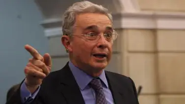 Álvaro Uribe acusó a Chávez y a Maduro de "proteger el terrorismo" Álvaro Uribe acusó a Chávez y a Maduro de "proteger el terrorismo"